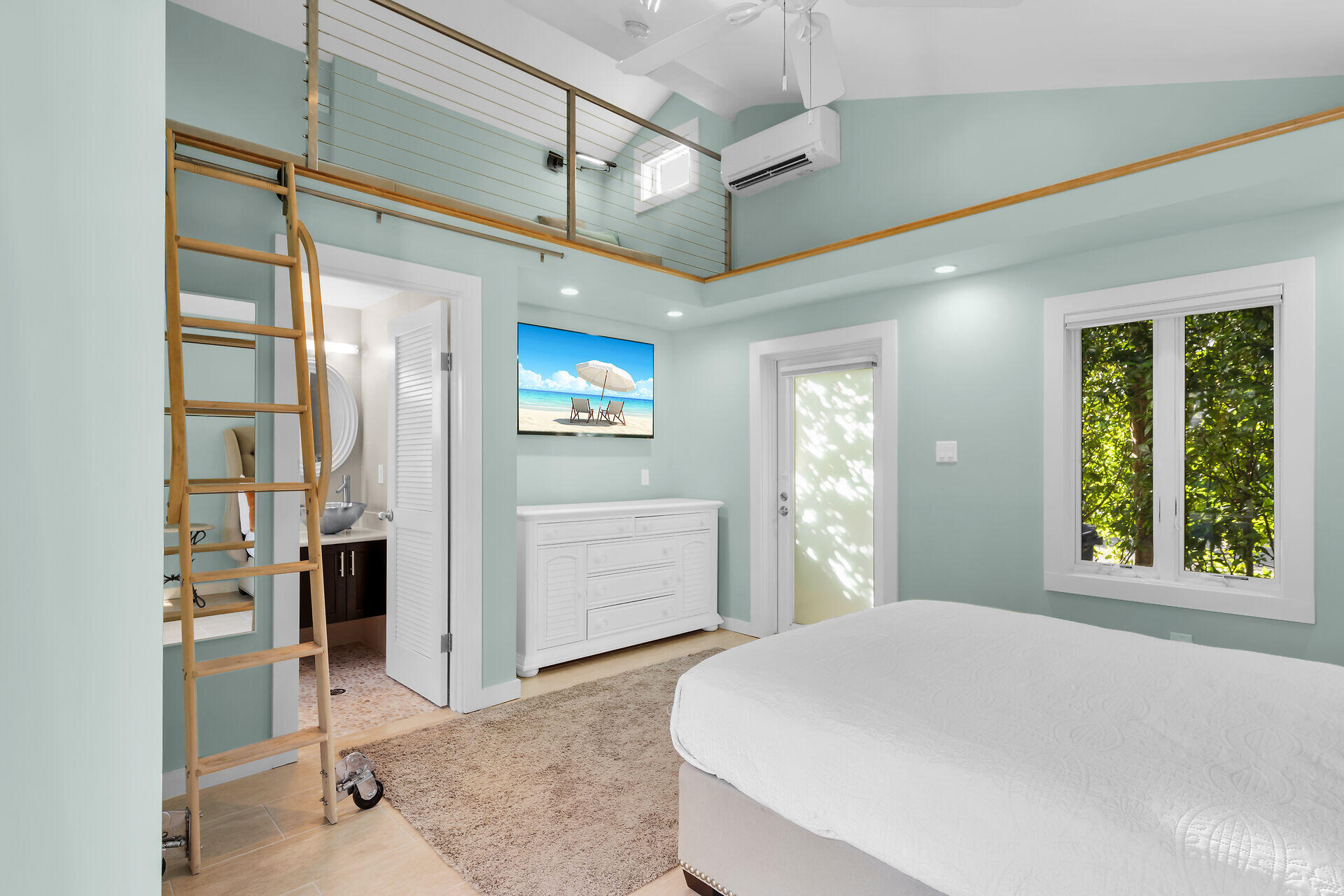 1320 Grinnell Street