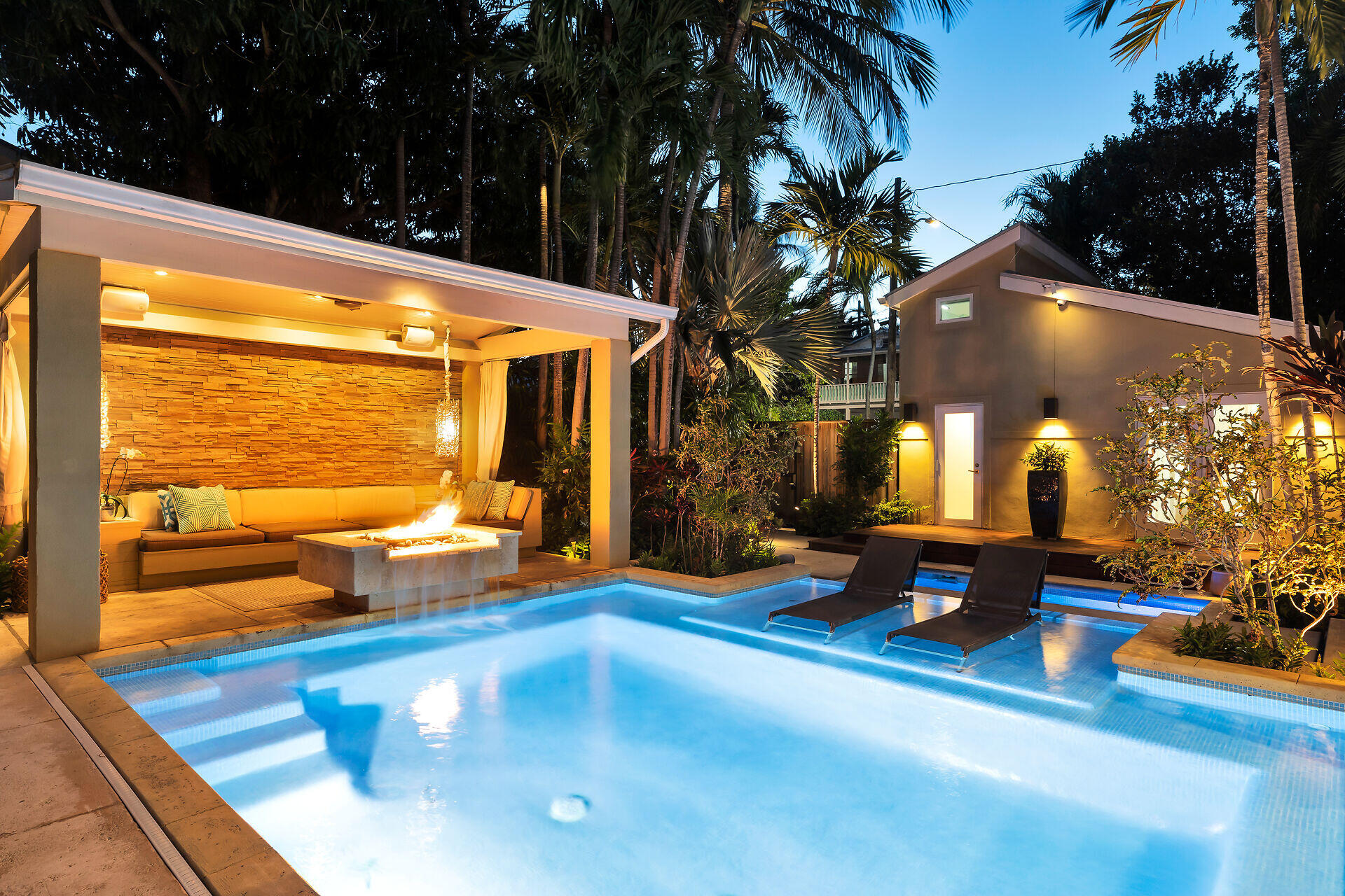 1320 Grinnell Street