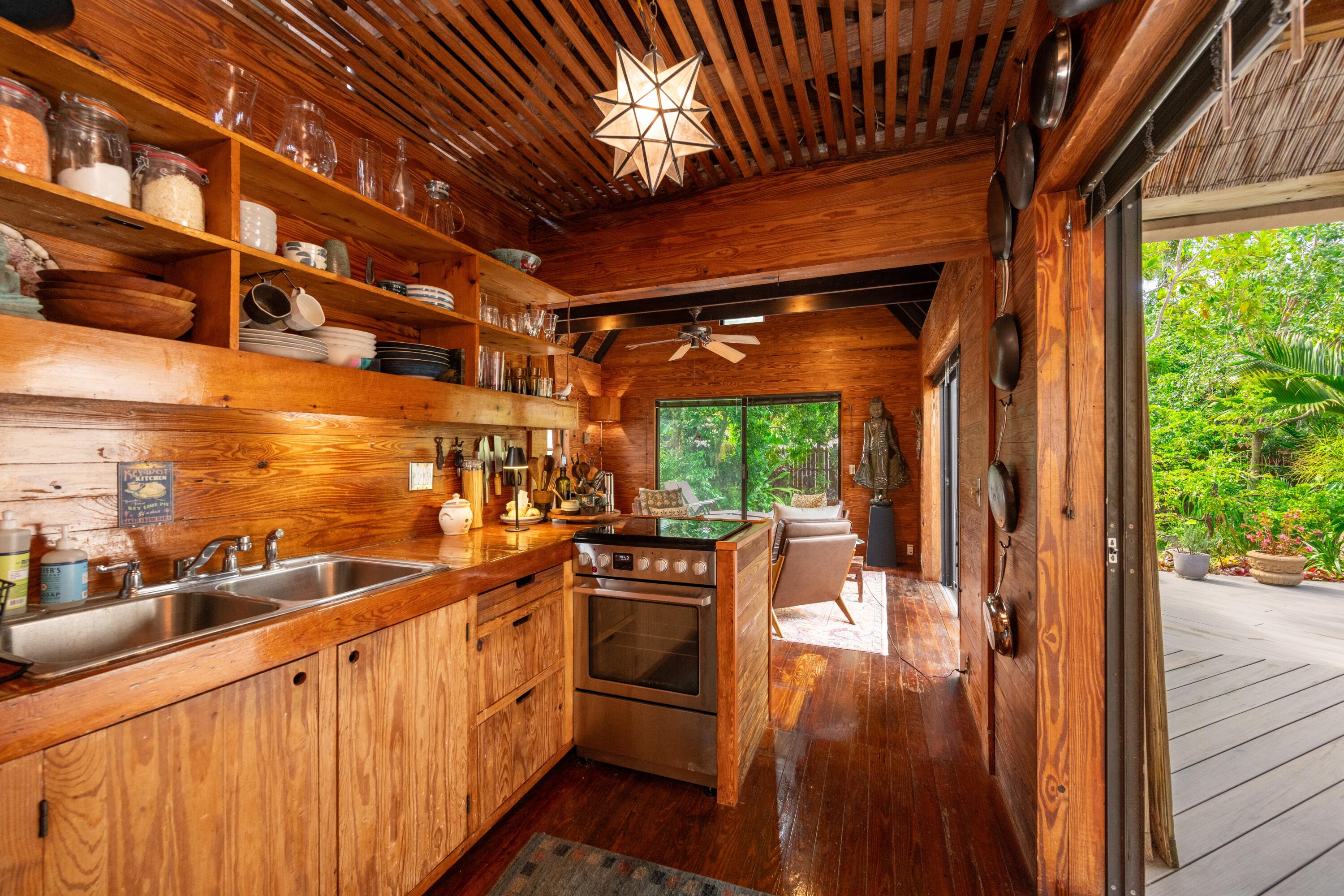 816 Johnson Lane