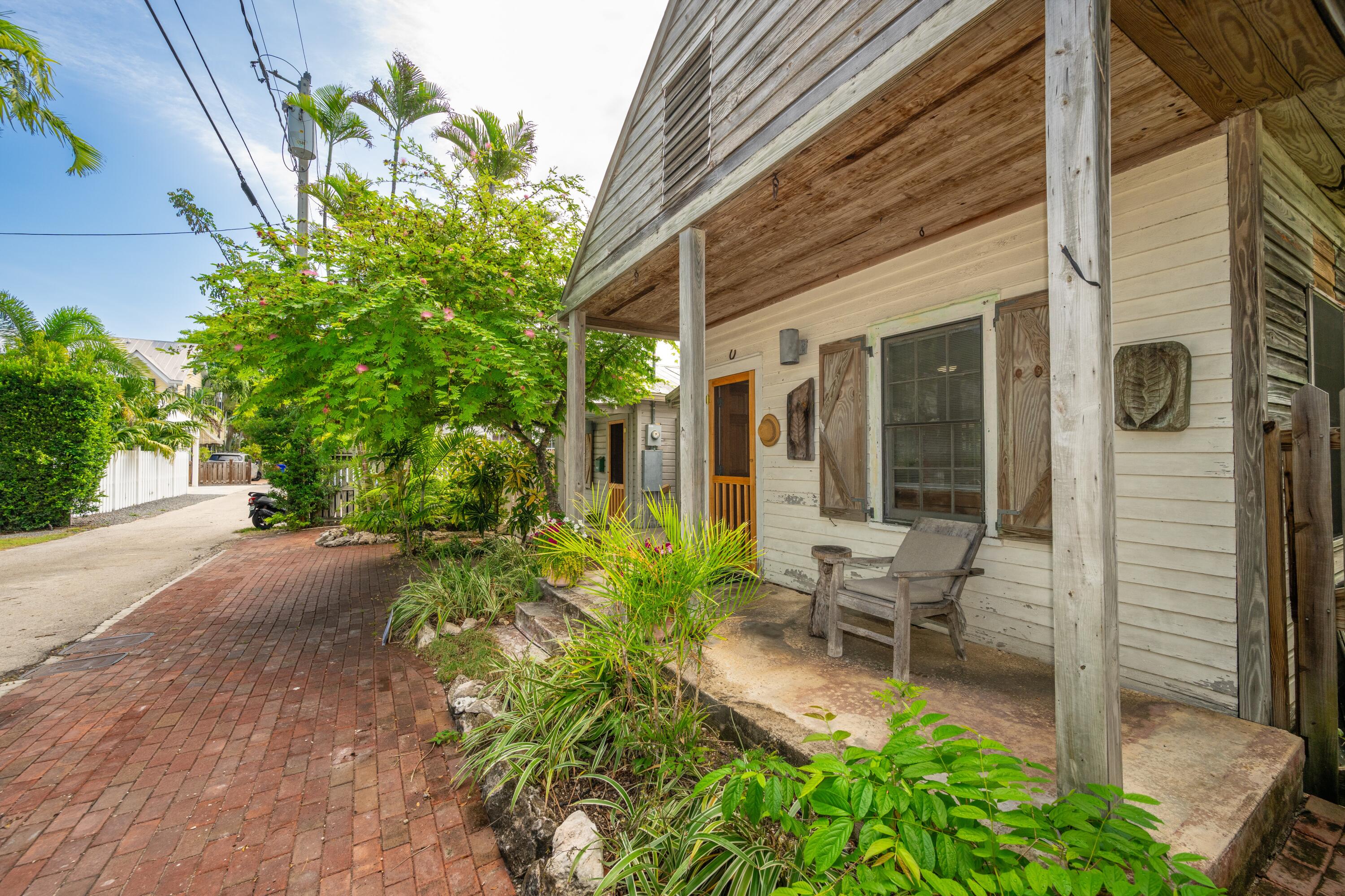 816 Johnson Lane