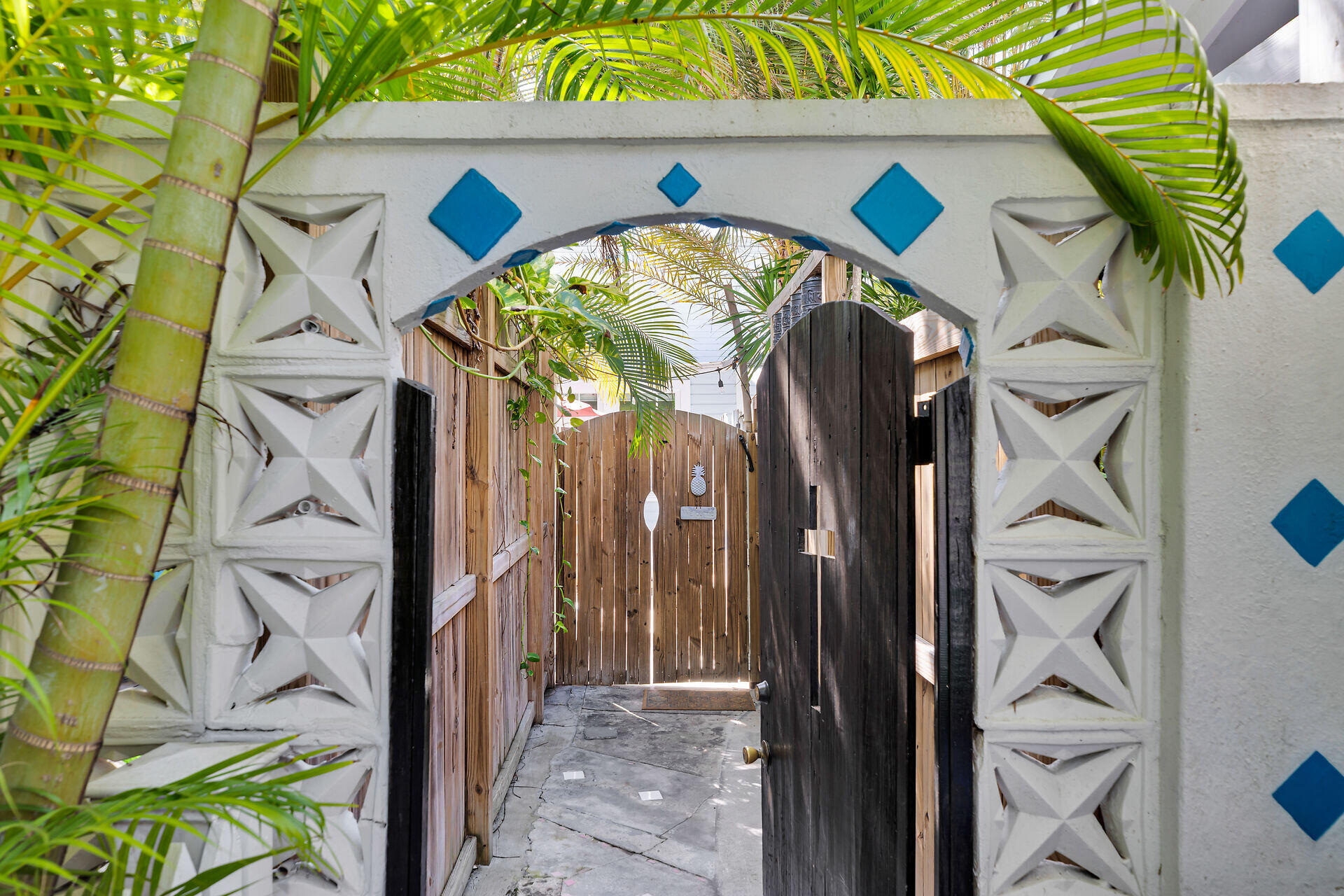 1016 Varela Street Rear