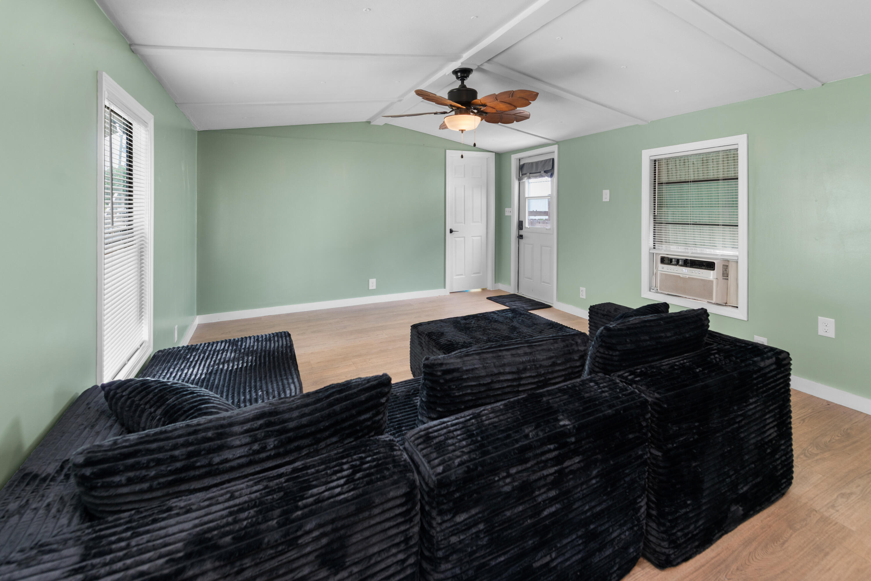 17 Palm Drive
