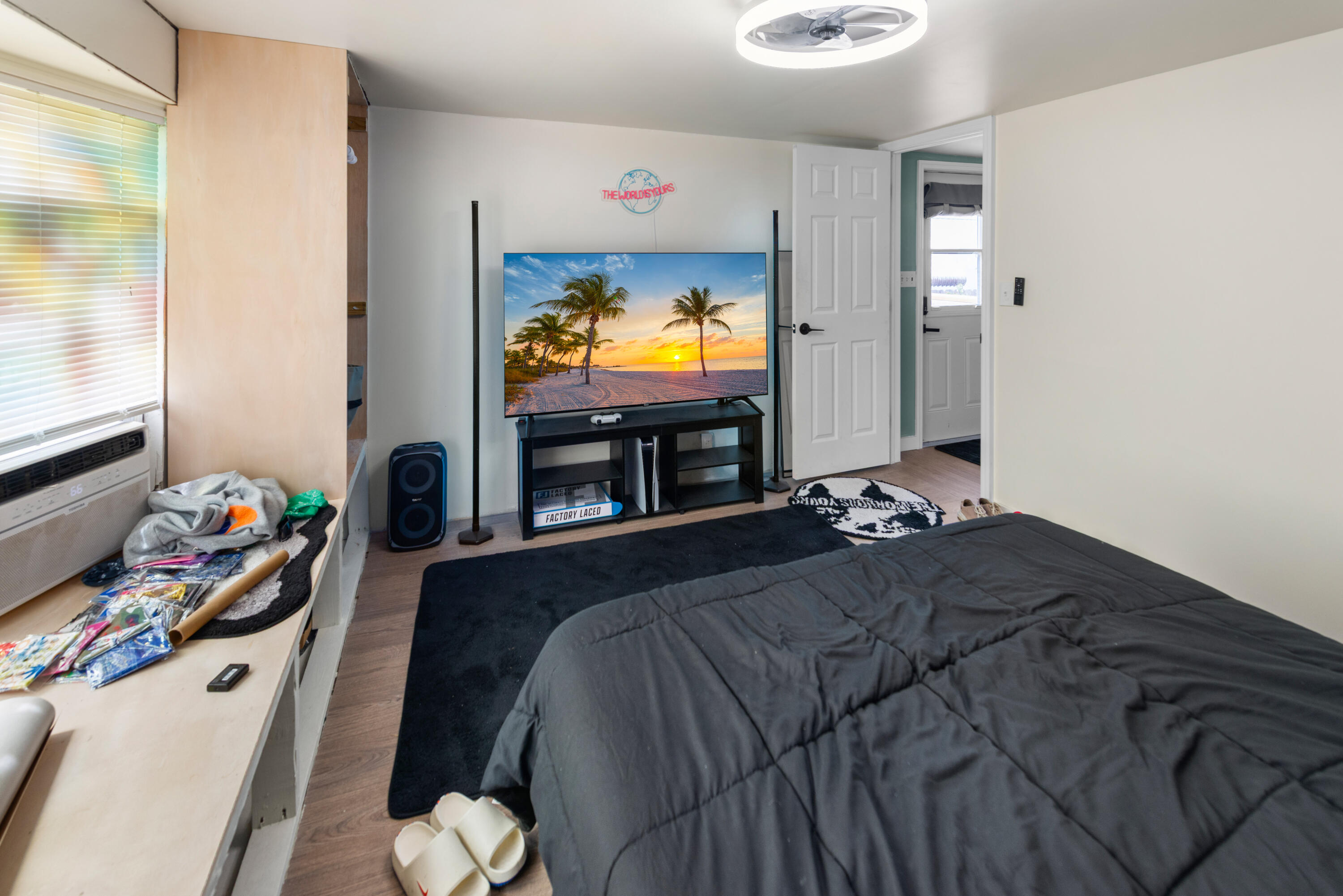 17 Palm Drive