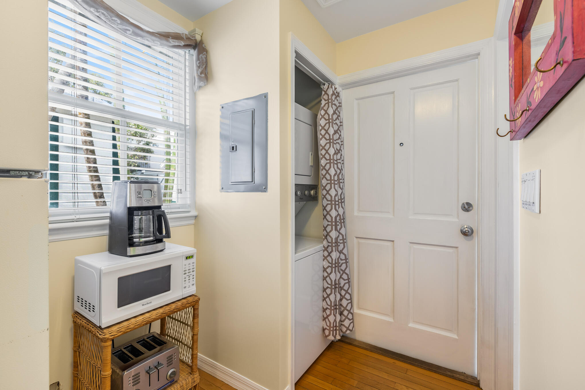 308 Margaret Street 3