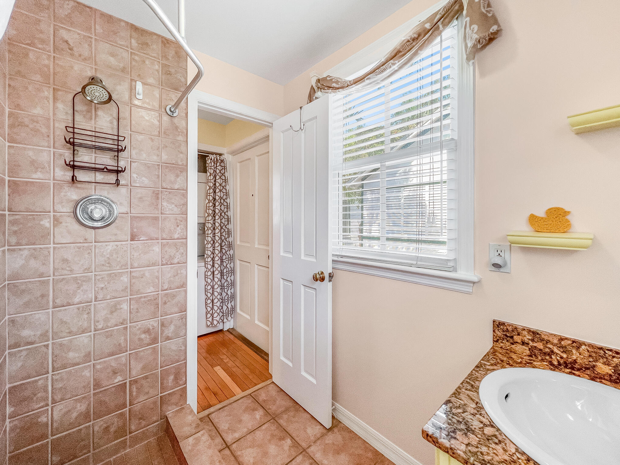 308 Margaret Street 3