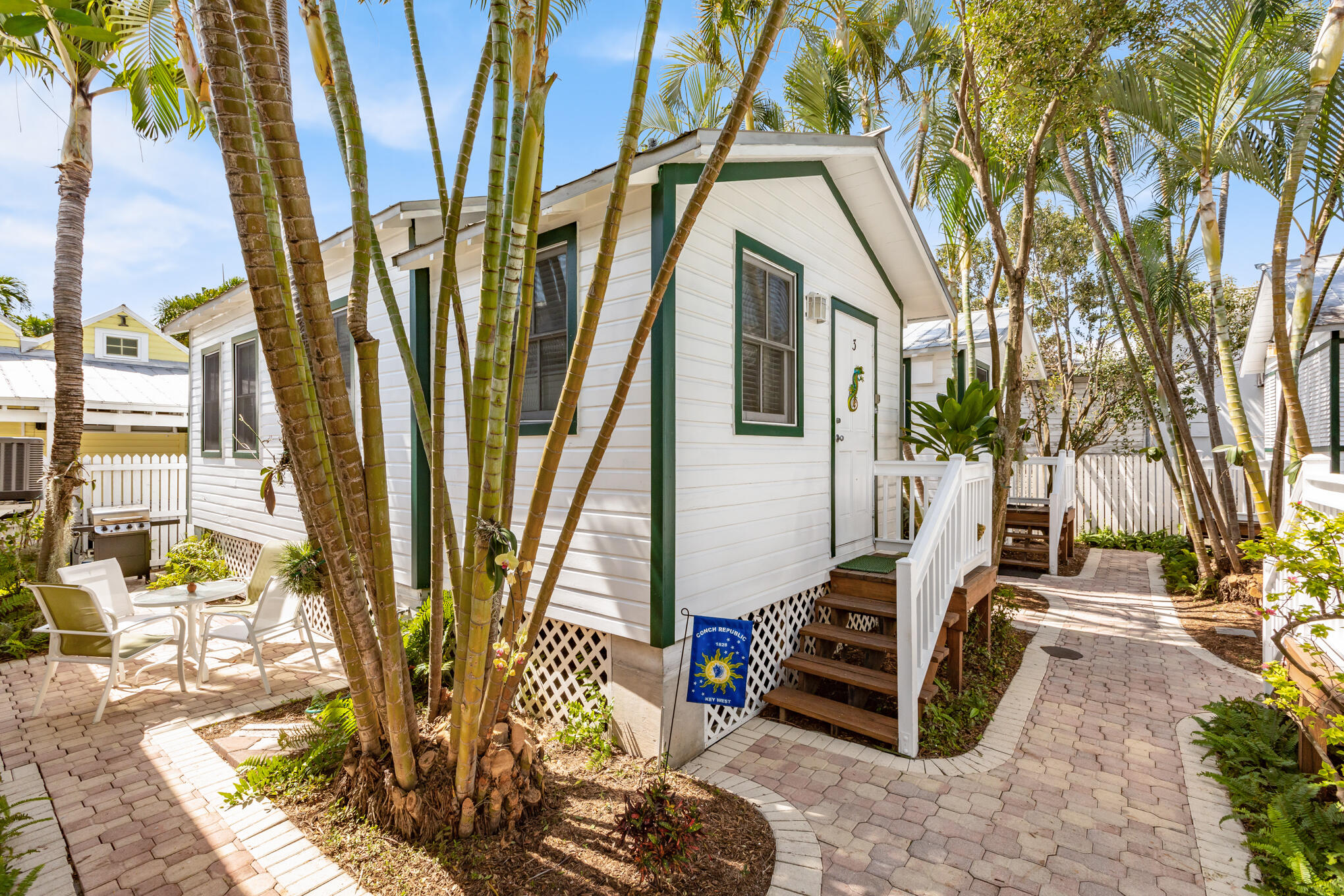 308 Margaret Street 3