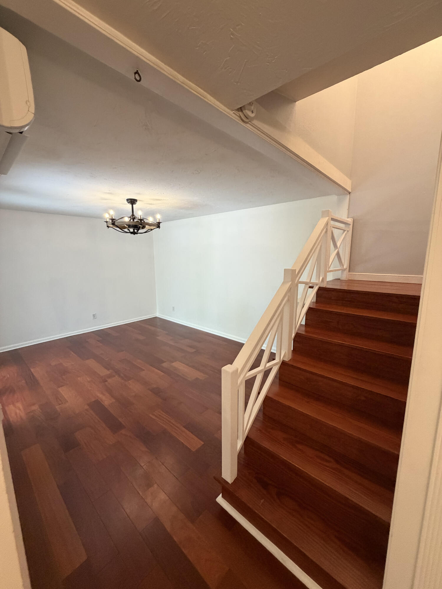 3318 Harriet Avenue