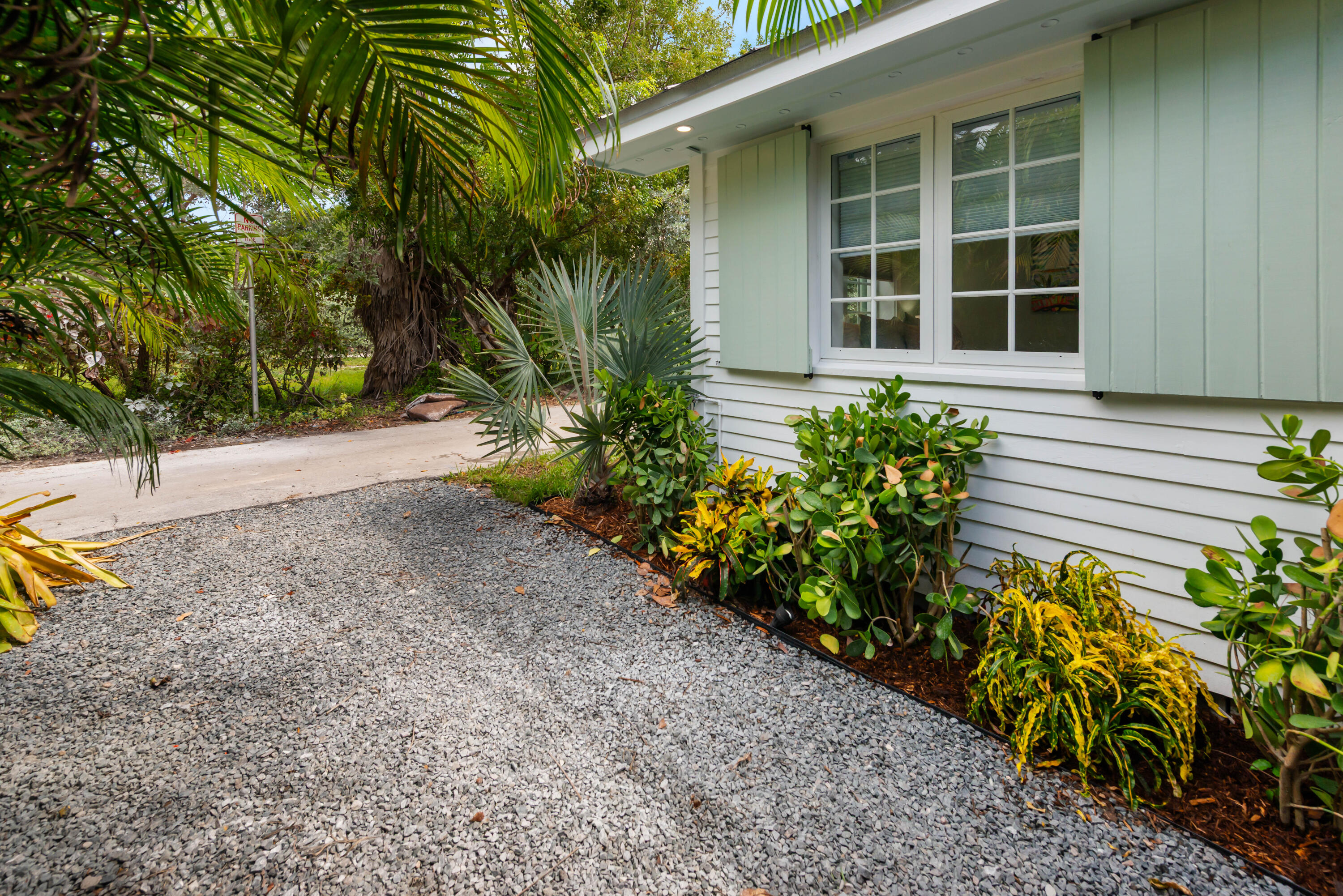 812 Carsten Lane