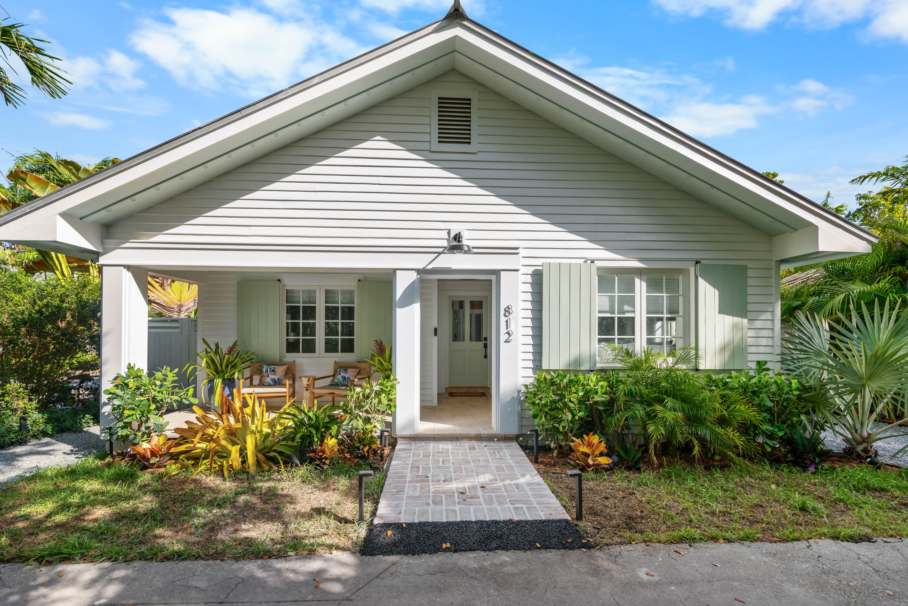 812 Carsten Lane