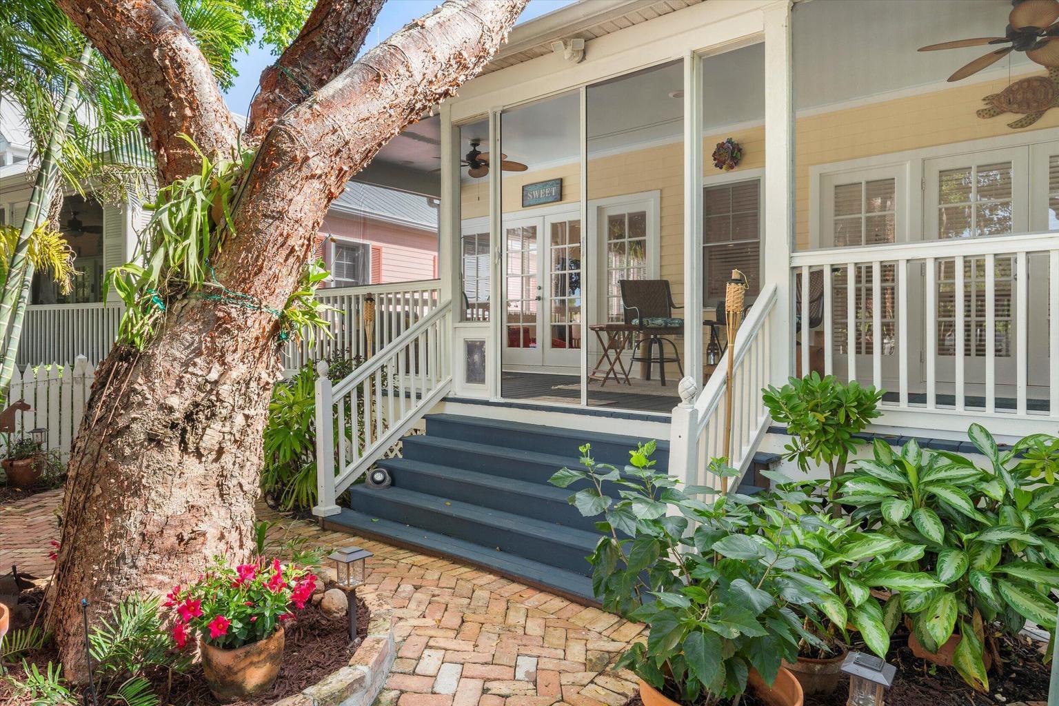 26 Spoonbill Way