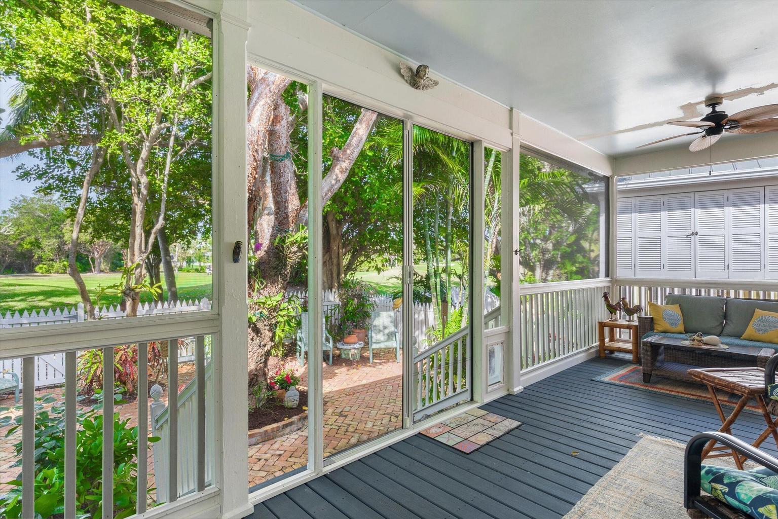 26 Spoonbill Way