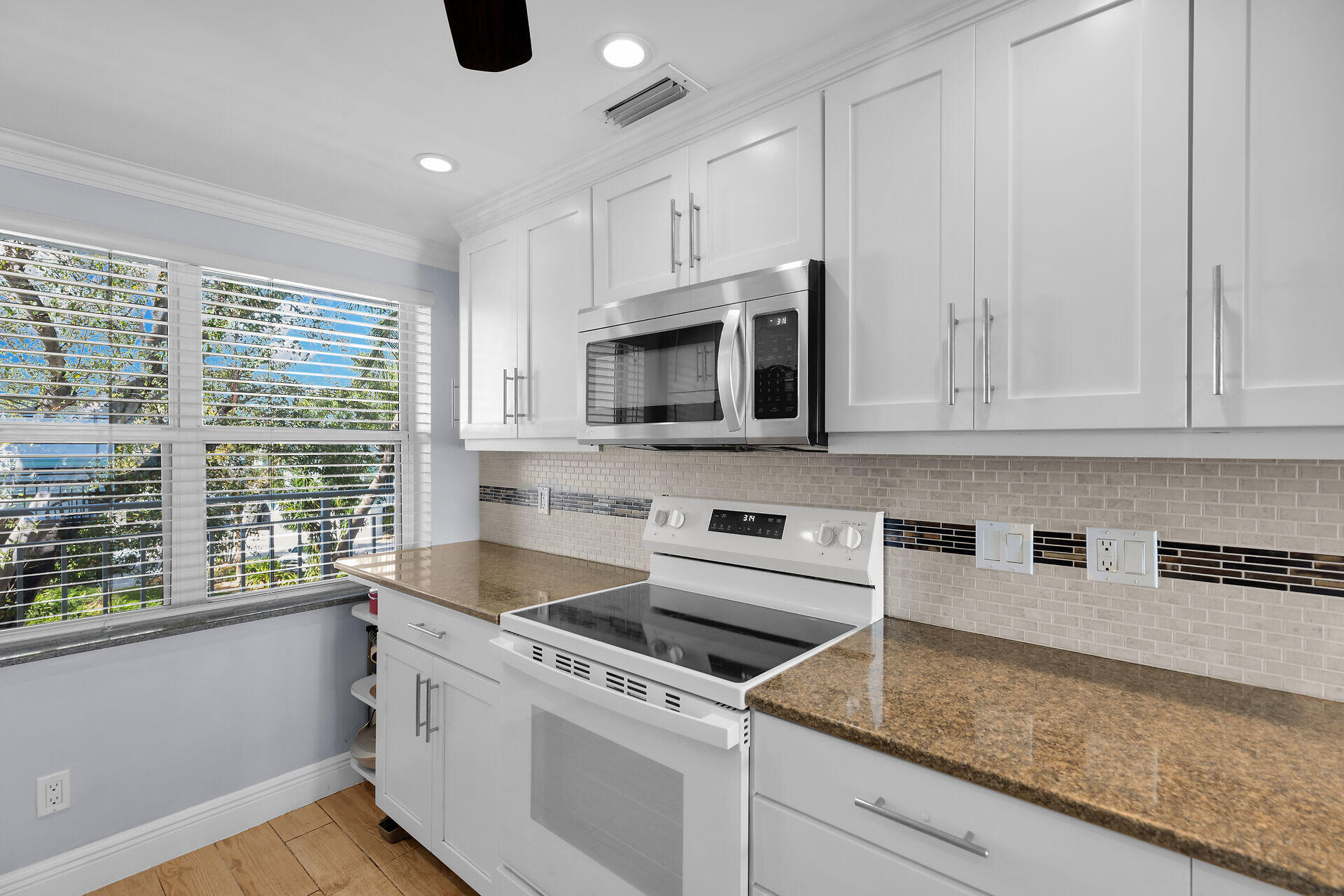 1901 S Roosevelt Boulevard 208E