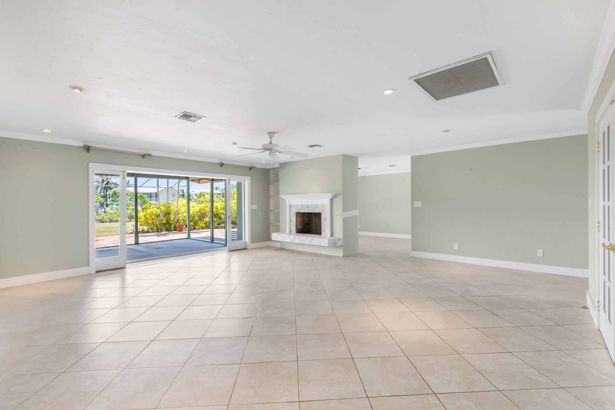1151 Sugarloaf Boulevard