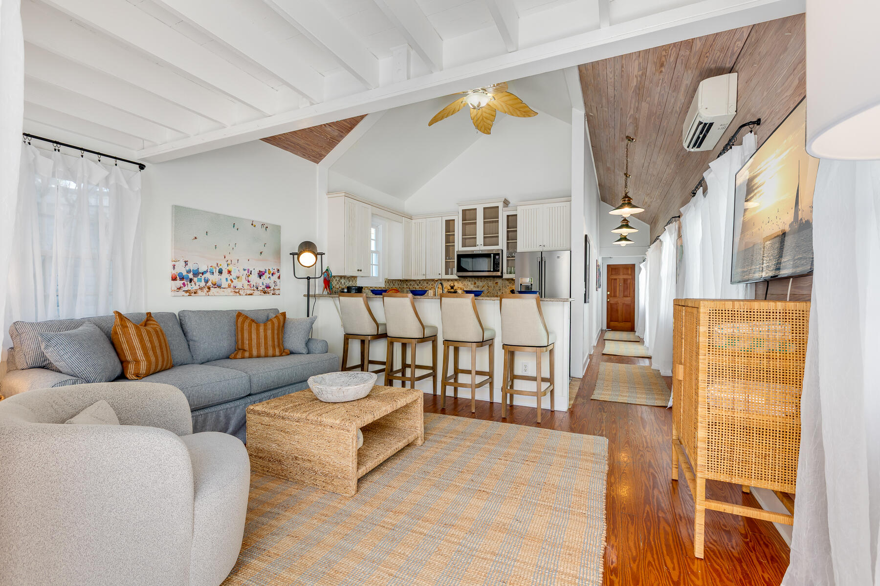 830 Johnson Lane