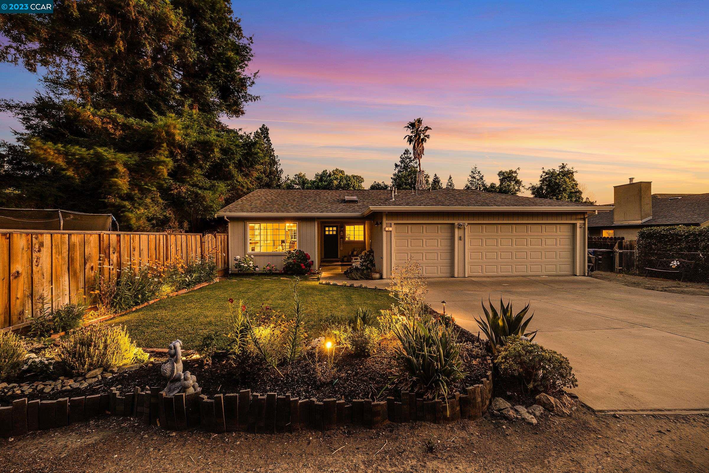4 Clark Ct