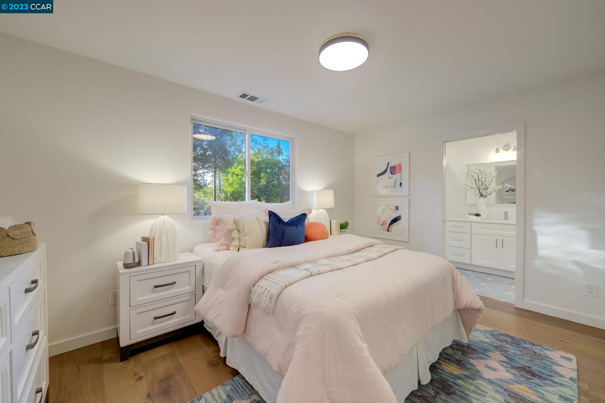 7 Bel Air Dr