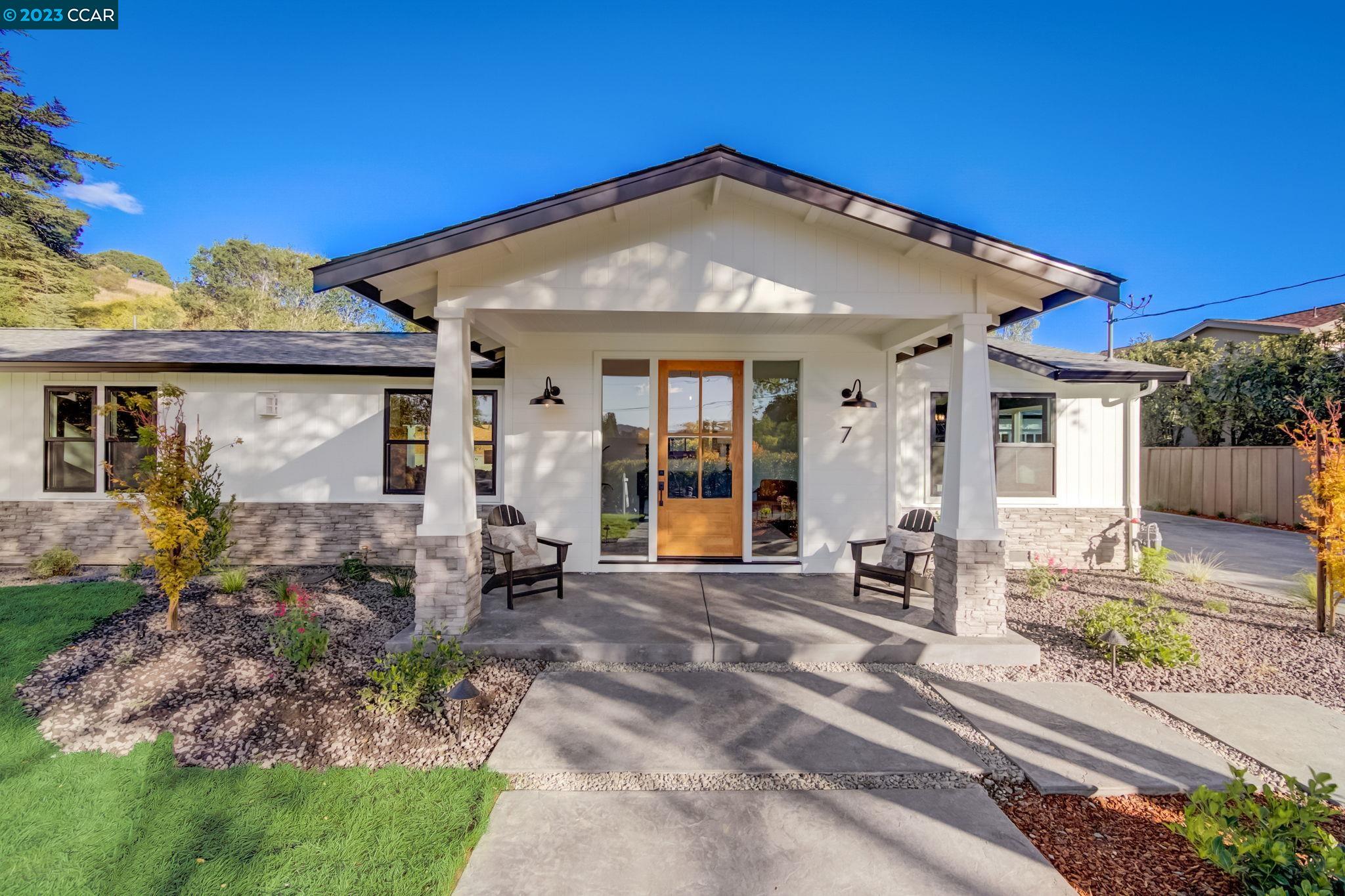 7 Bel Air Dr