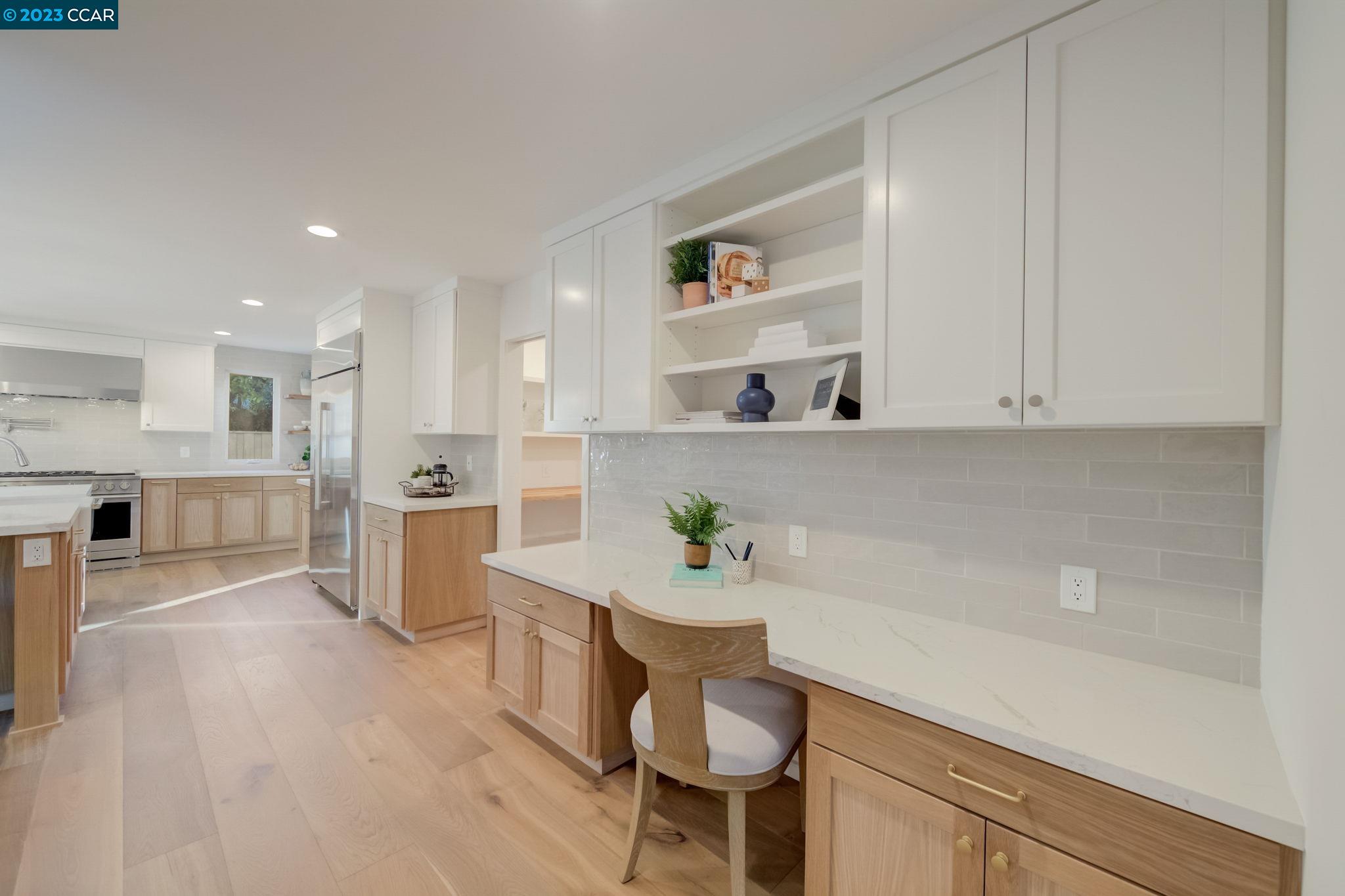 7 Bel Air Dr