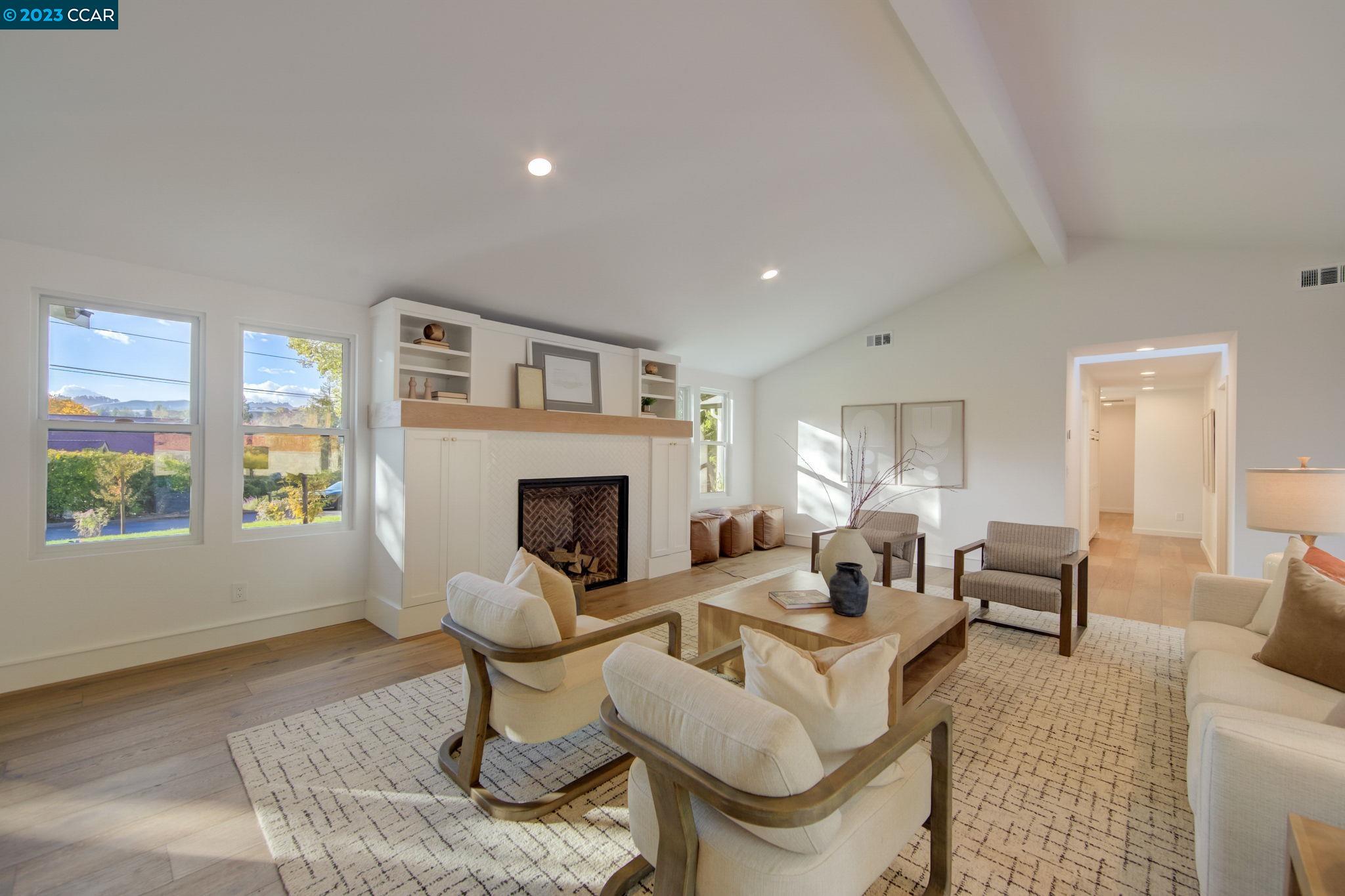 7 Bel Air Dr