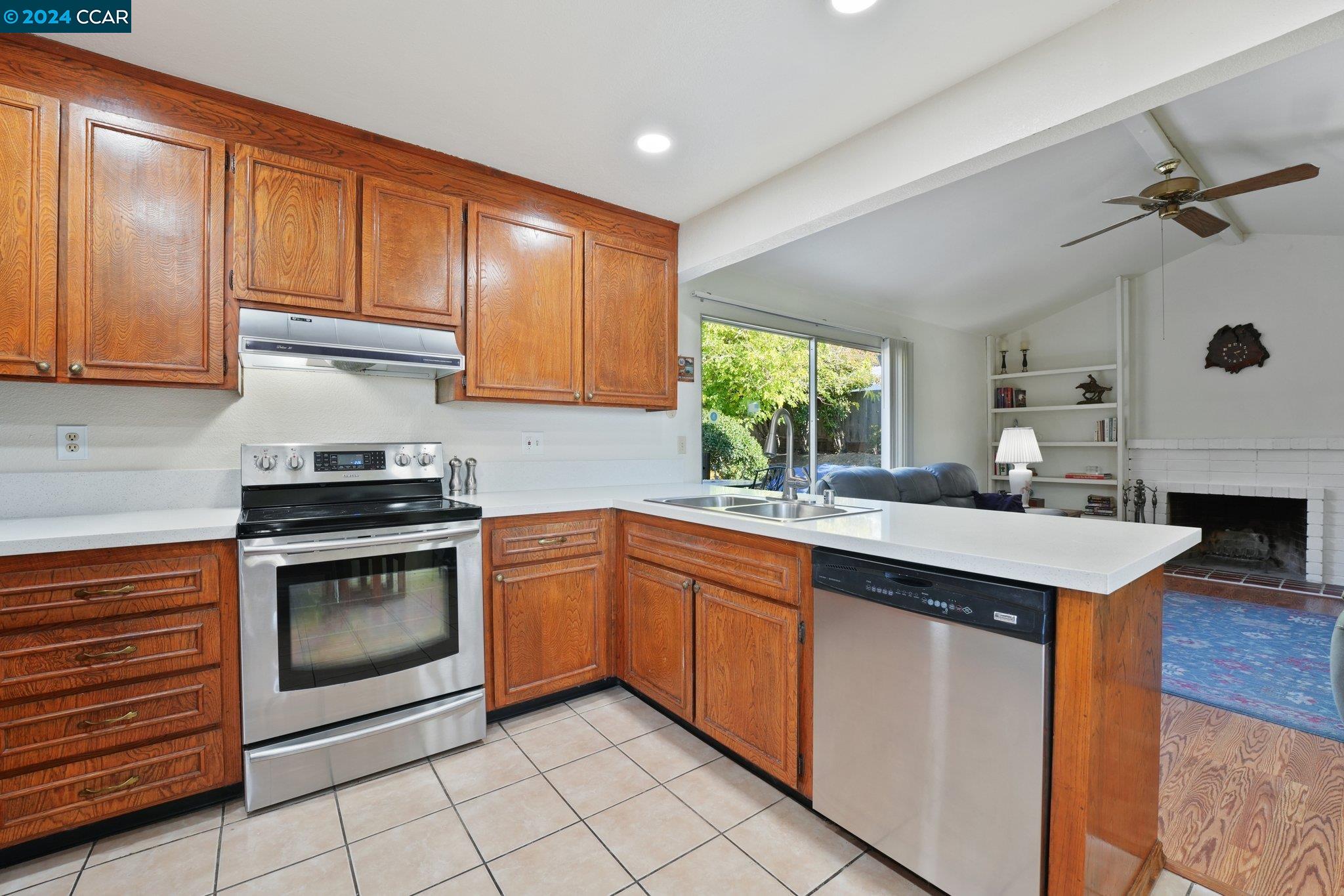 1021 Baypoint Way