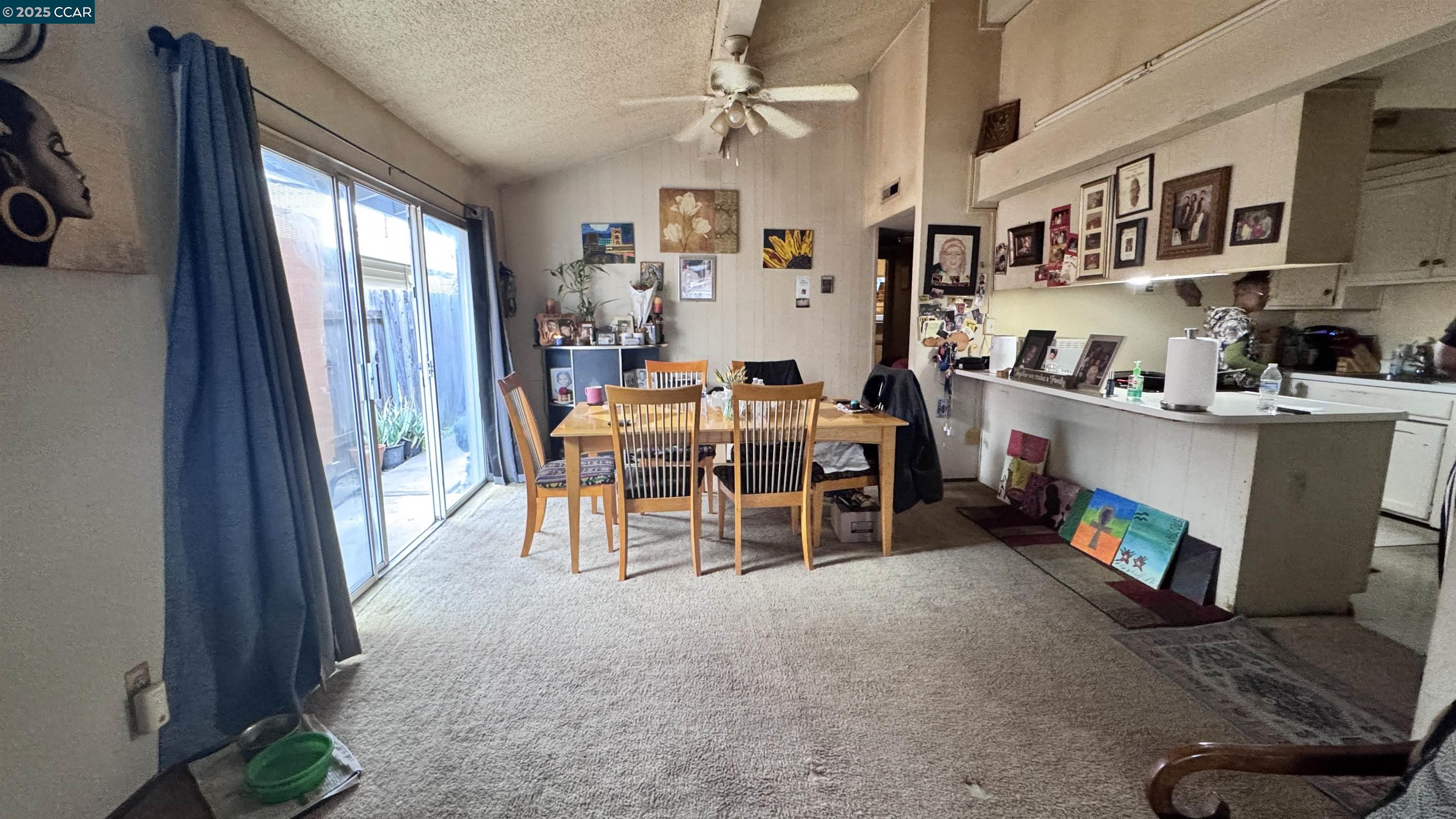 1049 Clinton Rd