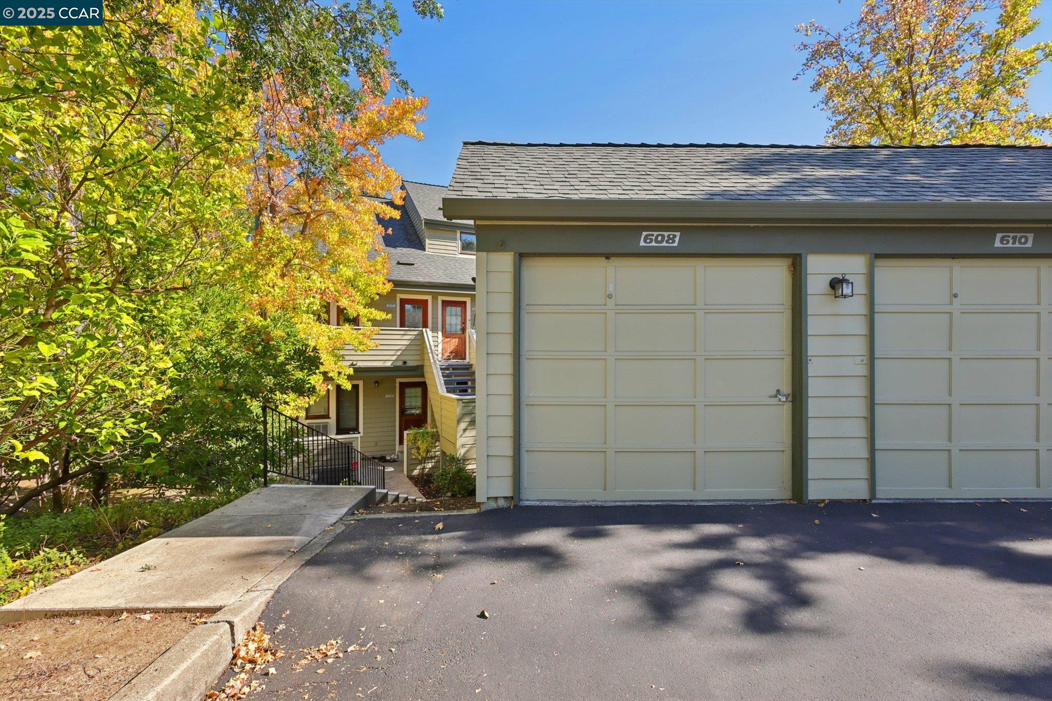 600 Suntree Lane # 608