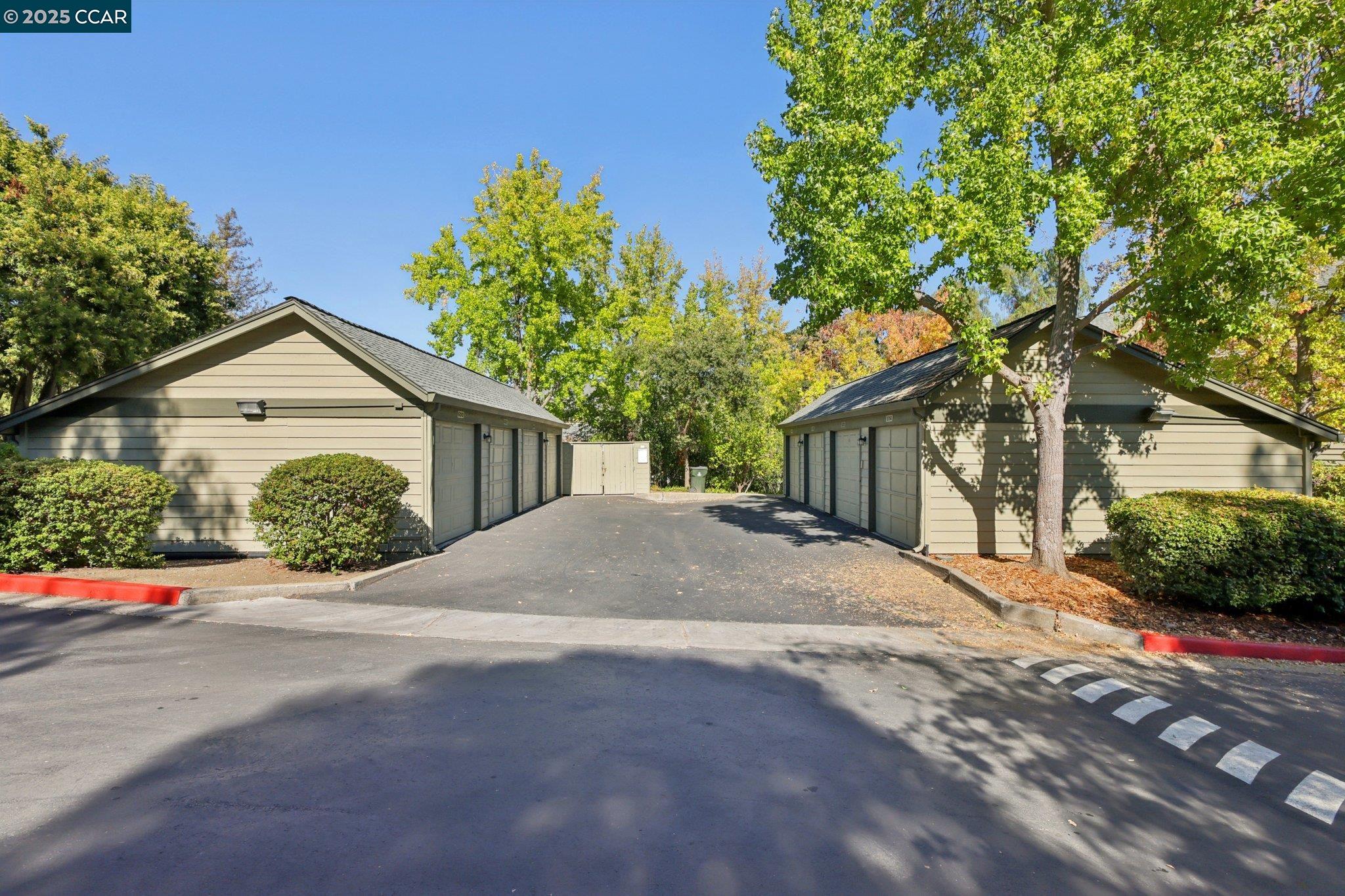 600 Suntree Lane # 608