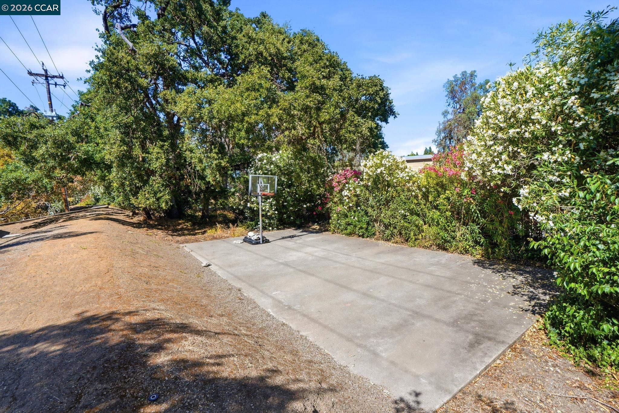 700 Suntree Ln # 711