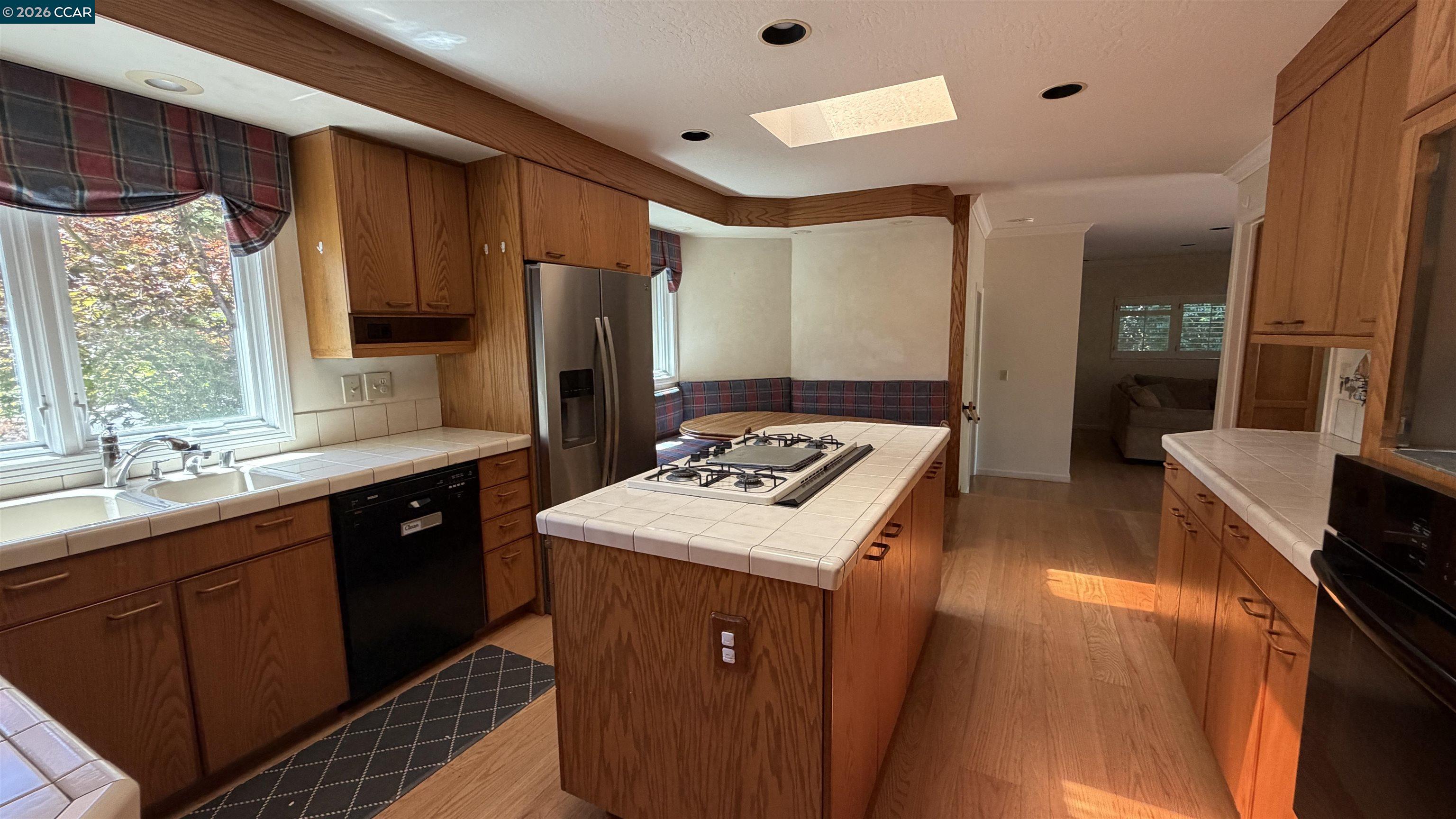 227 Paseo Del Rio