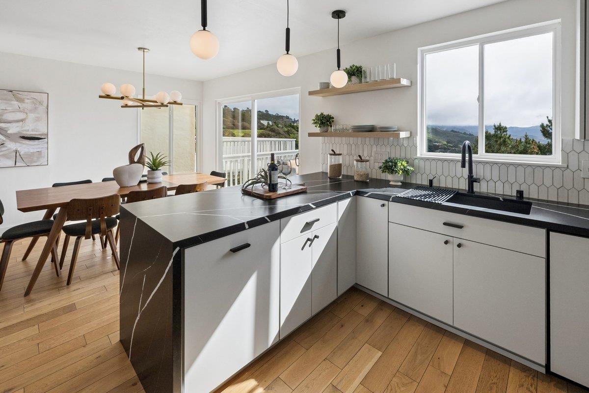 170 Beachview Avenue