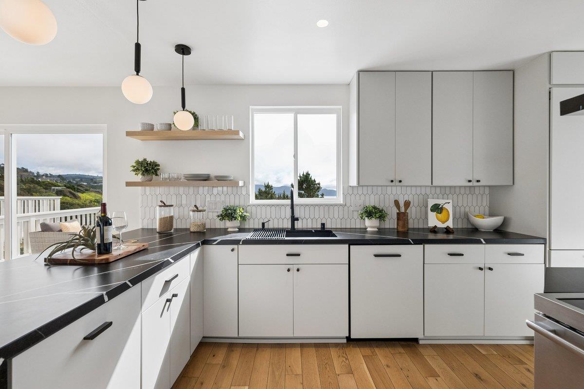 170 Beachview Avenue