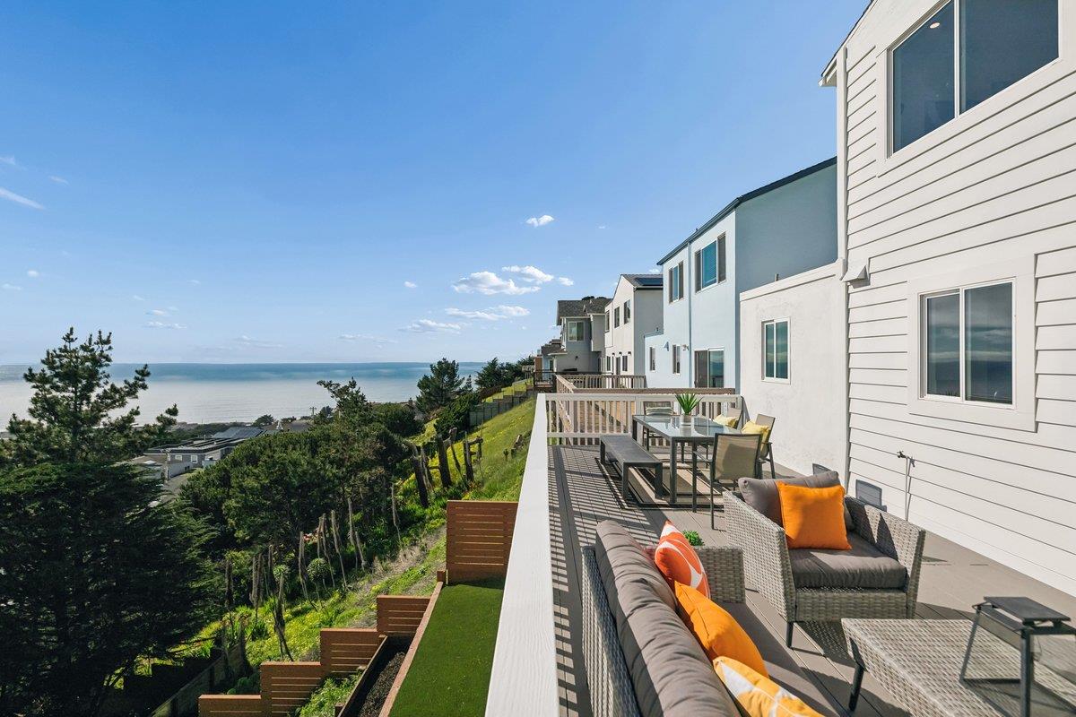 170 Beachview Avenue