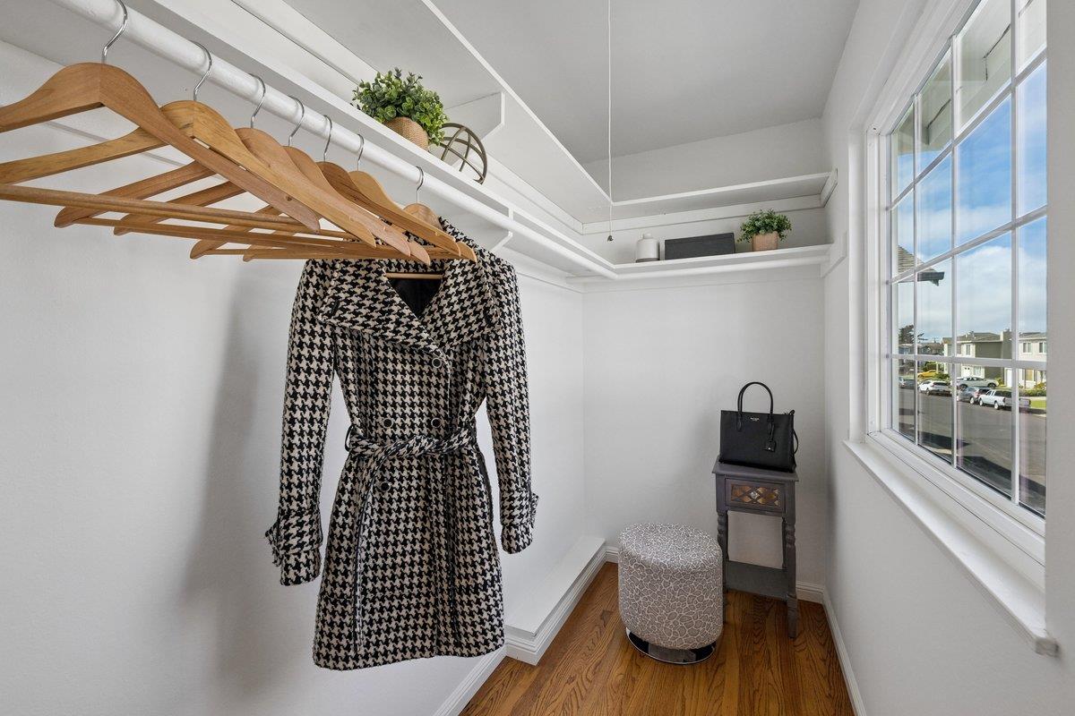 170 Beachview Avenue