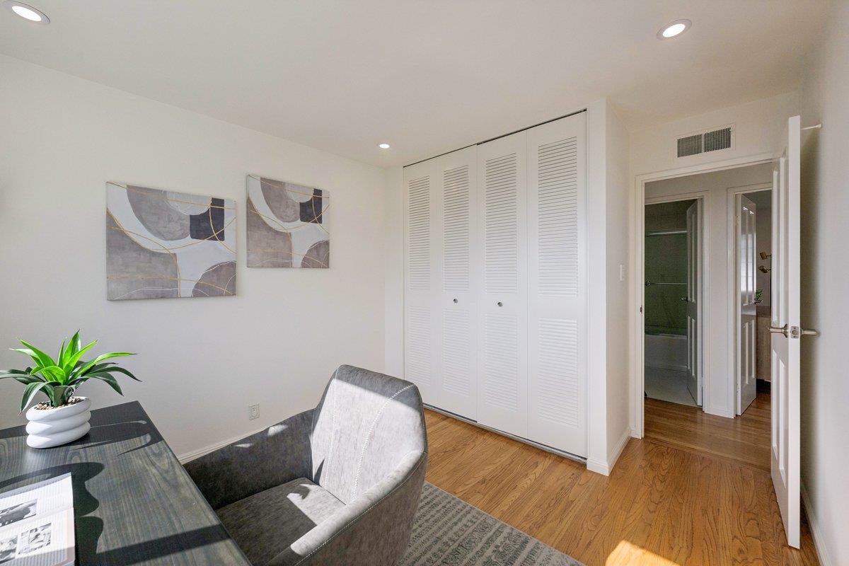 170 Beachview Avenue