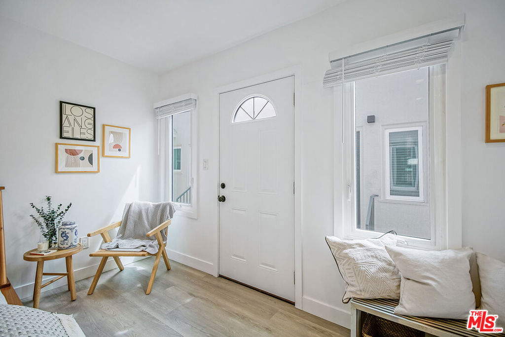 1217 9th Street 7