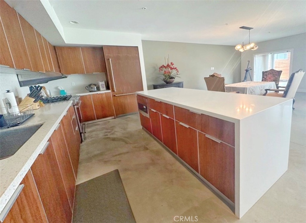 482 S Arroyo Parkway 503