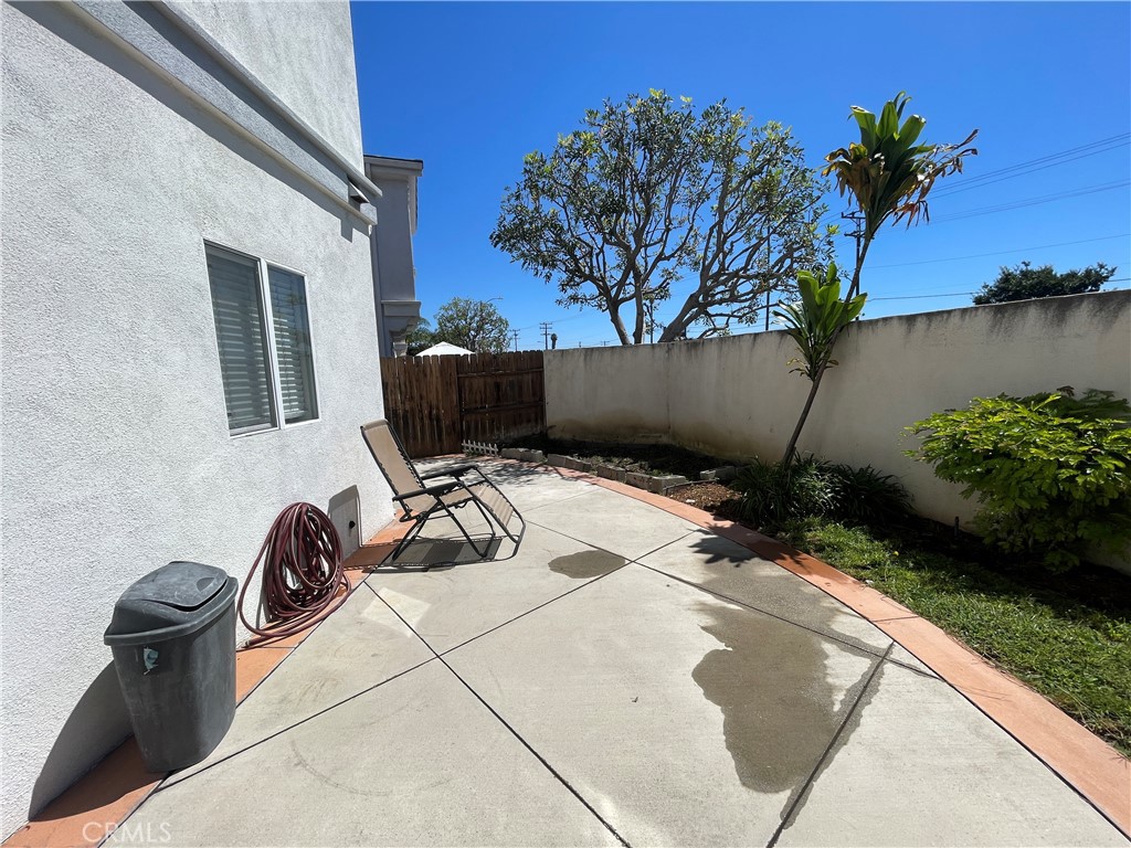 2407 Redondo Village Way