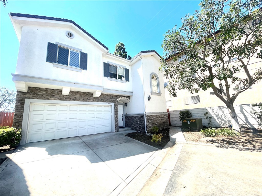 2407 Redondo Village Way