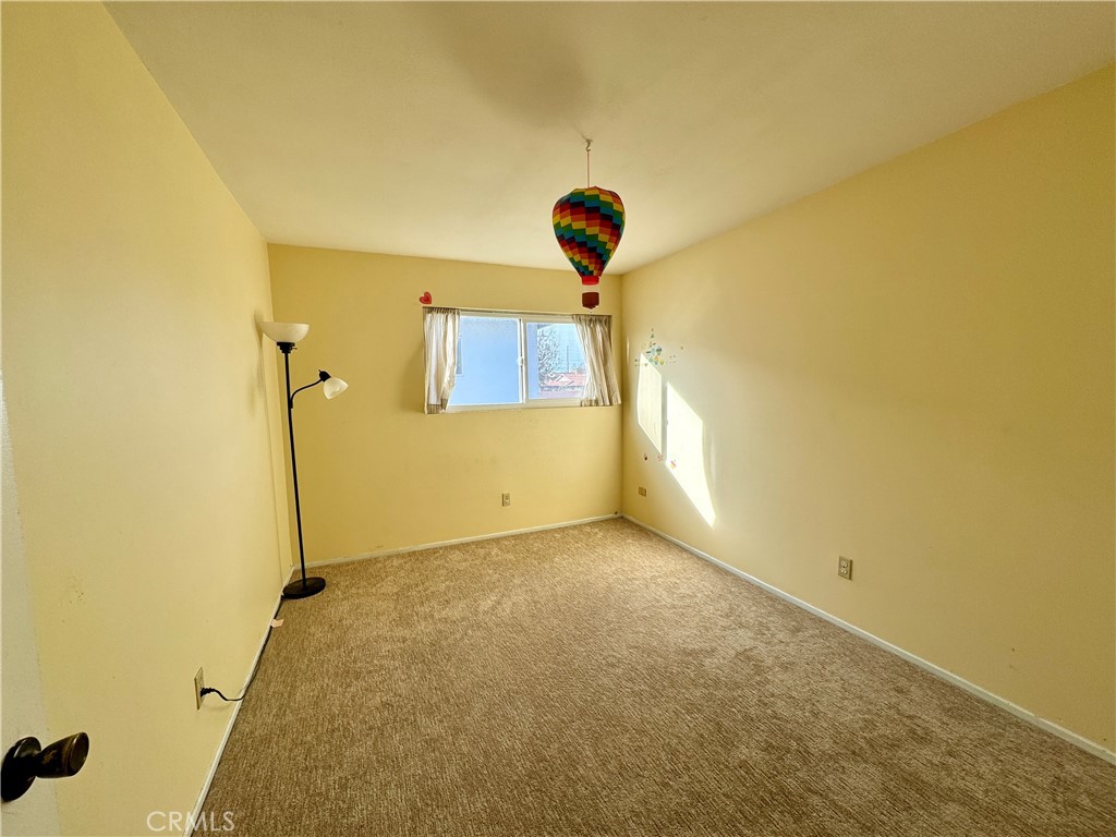 1216 W 222nd Street