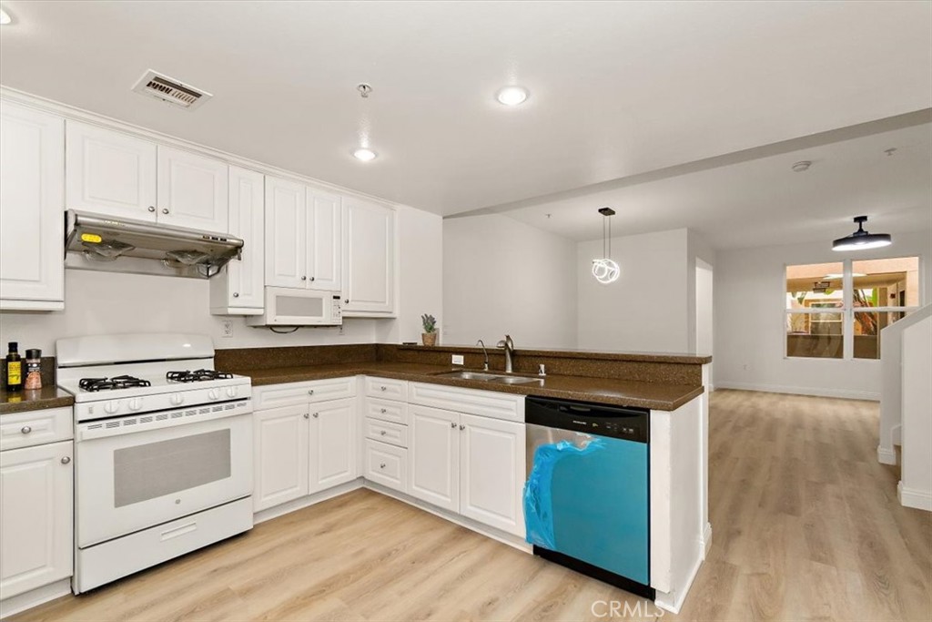 89 E Commonwealth Avenue 1I
