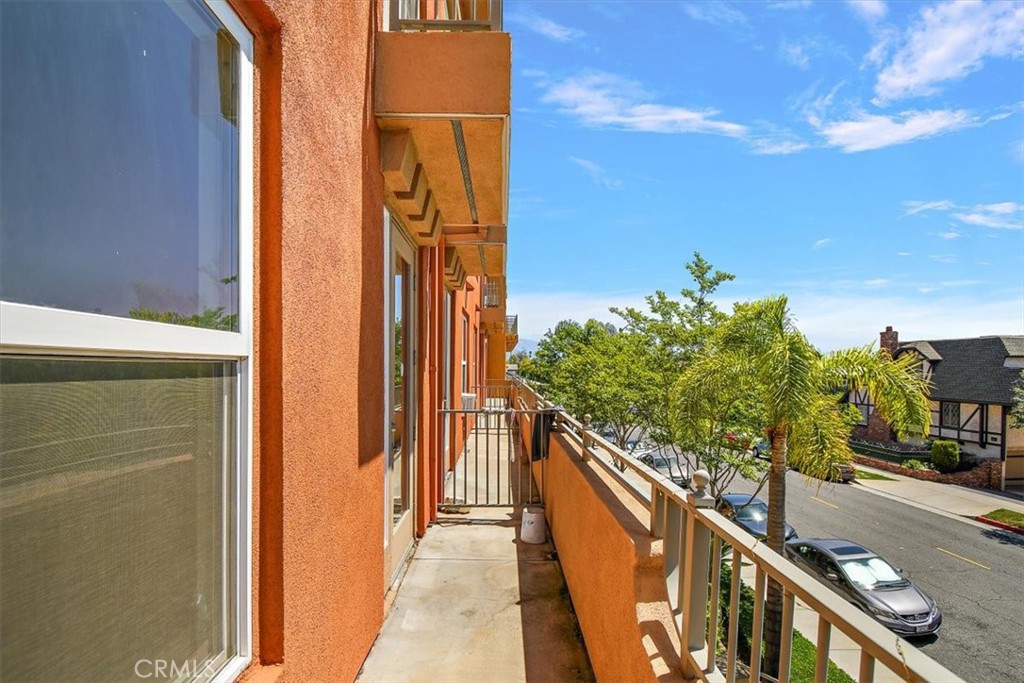 89 E Commonwealth Avenue 1I
