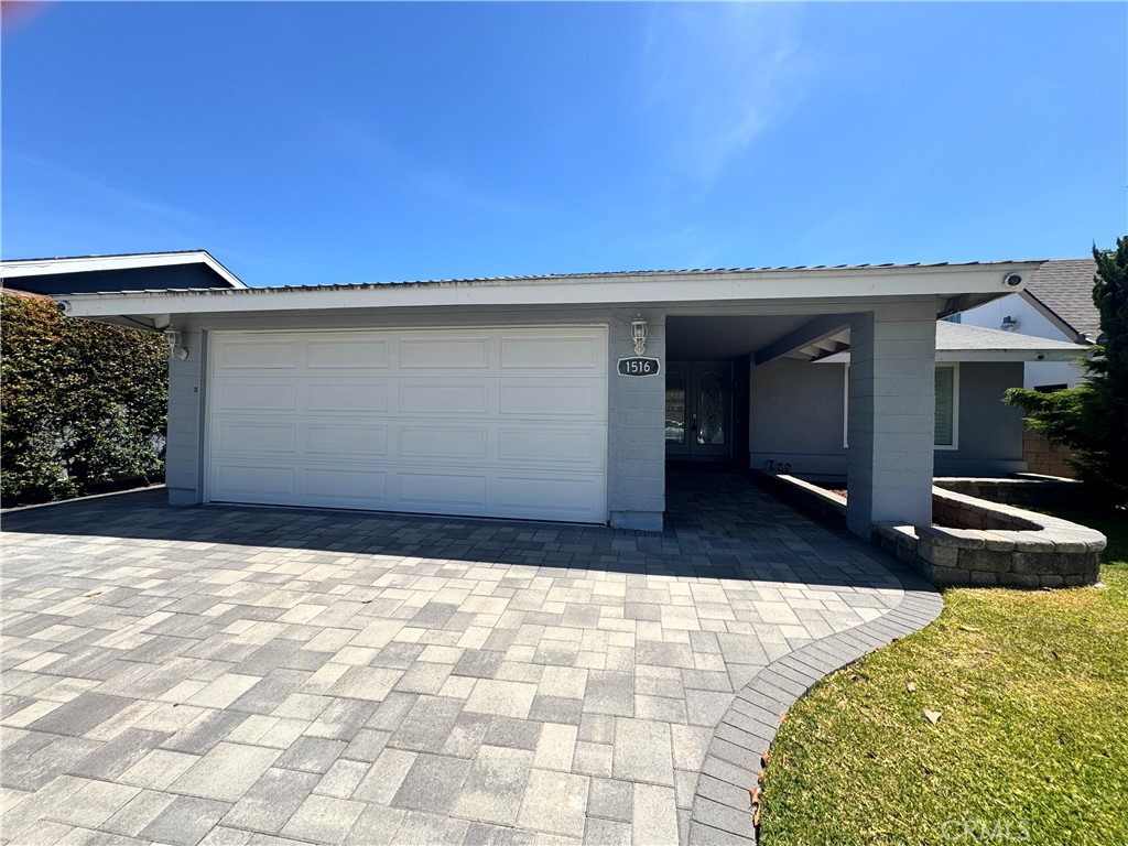 1516 E Cyrene Drive
