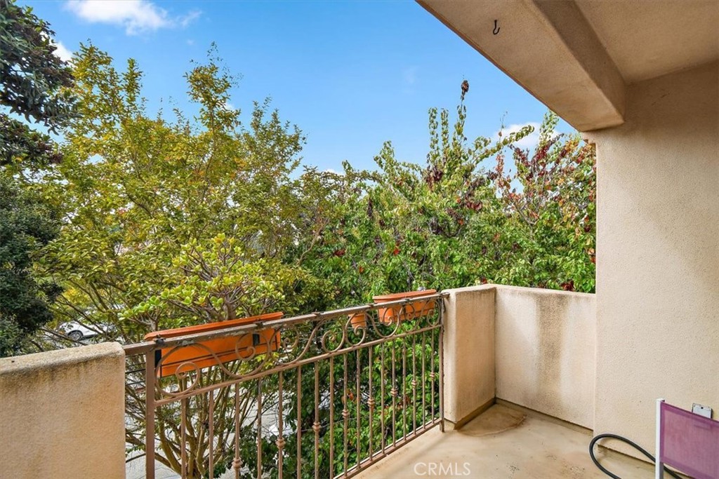 838 Arlington Avenue