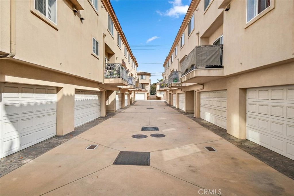 838 Arlington Avenue