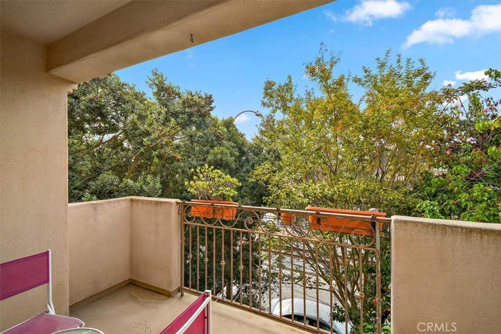 838 Arlington Avenue