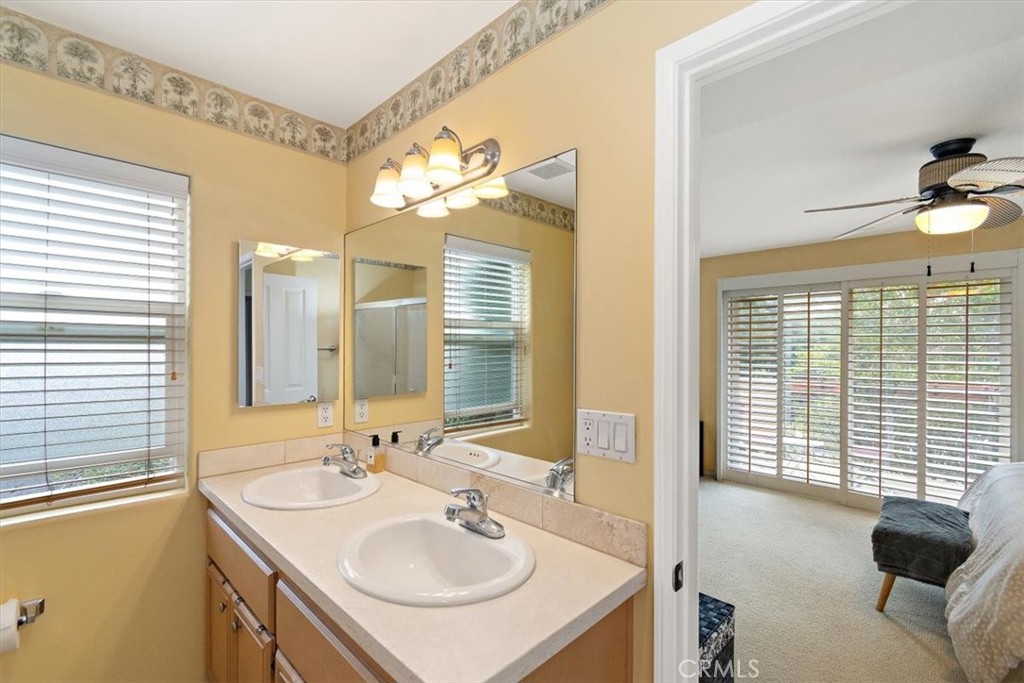 838 Arlington Avenue