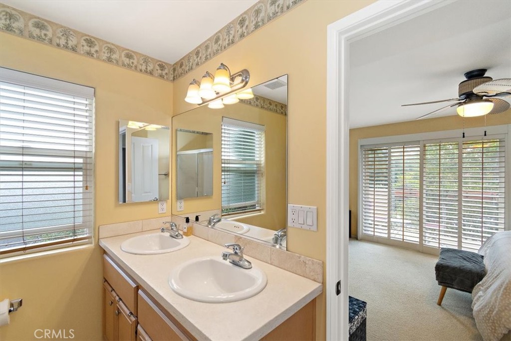 838 Arlington Avenue