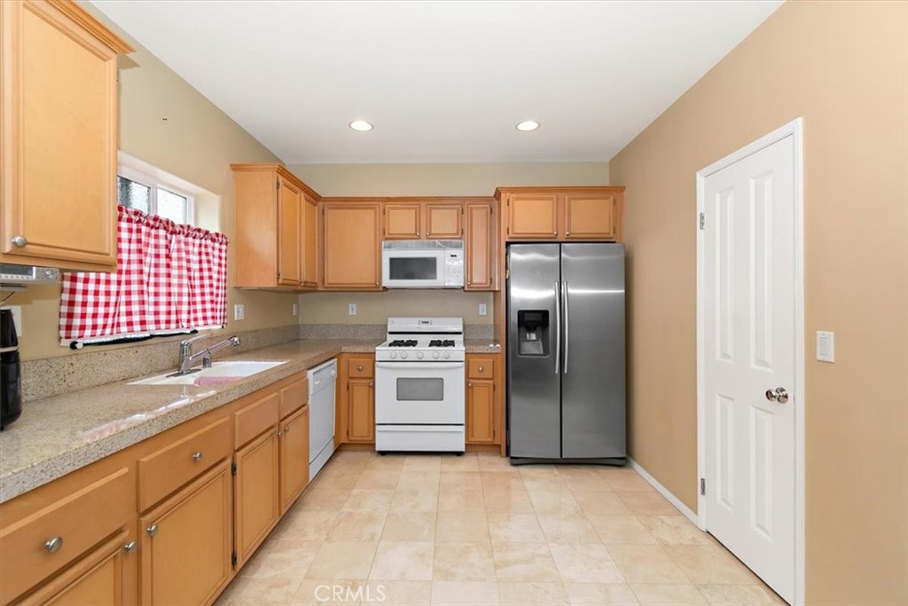 838 Arlington Avenue