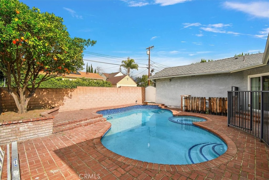 2765 Huntington Drive