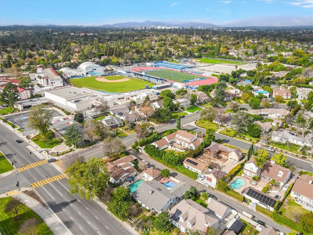 2765 Huntington Drive